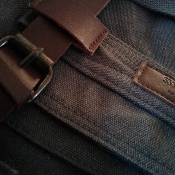 🌺 Nearly New Sweetbriar Canvas Messenger Bag - Picture 15 of 15